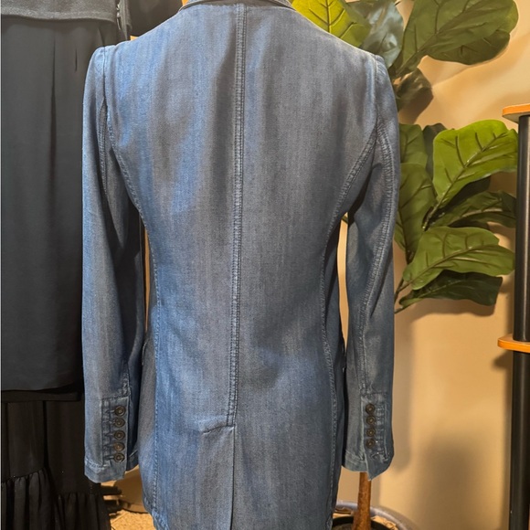 Gucci Denim Blue Blazer in European size 36 - Picture 3 of 6